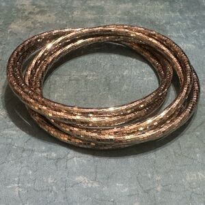 VINTAGE 80s INTERTWINED BANGLE BRACELET
